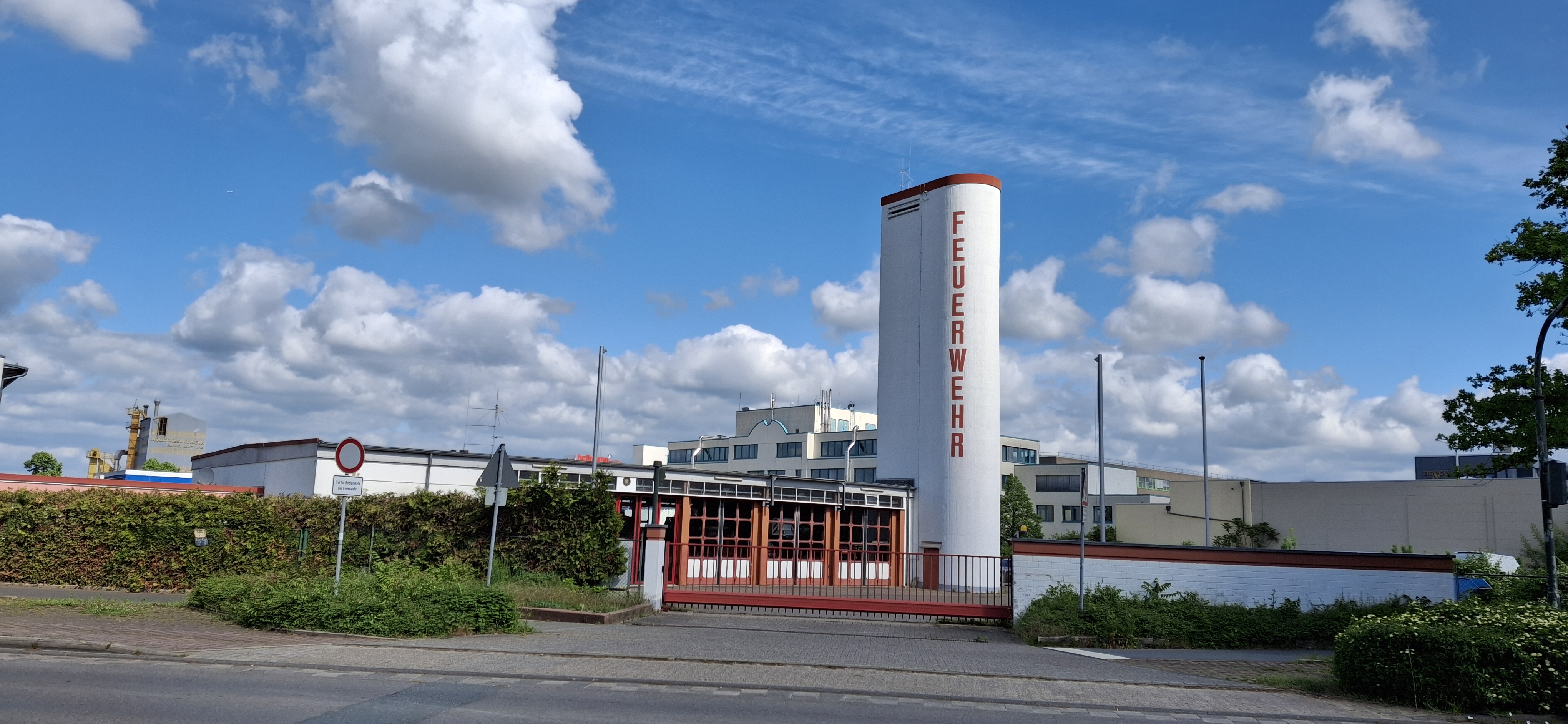 Schulen, Feuerwehr und Co.